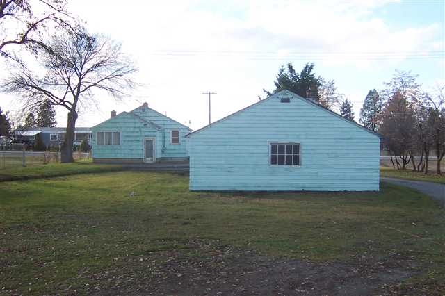 7402  N Crestline - Photo 3