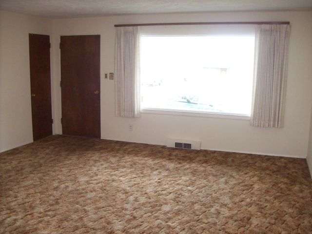 6024  N Oak St - Photo 4