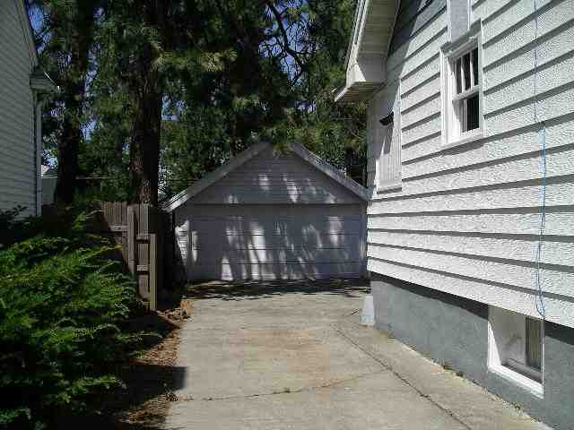 420  W 23rd Ave - Photo 9