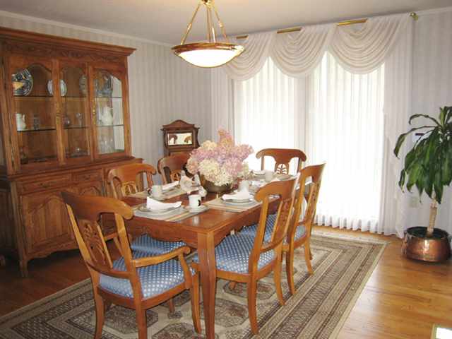 1503  E 27th Ave - Photo 3