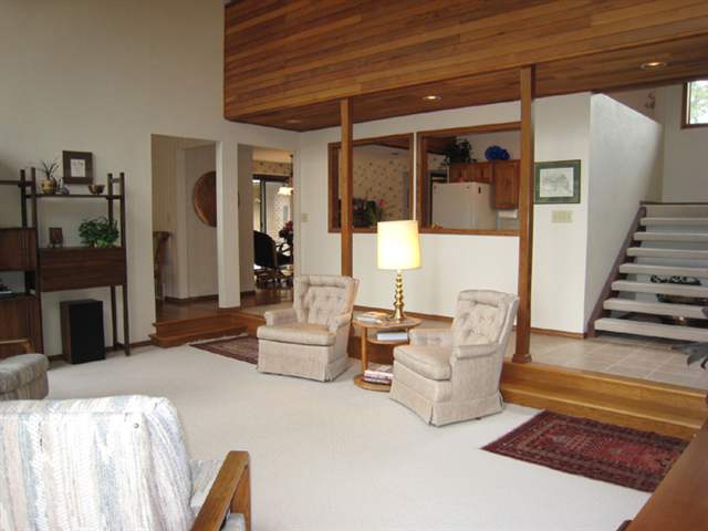 1503  E 27th Ave - Photo 5