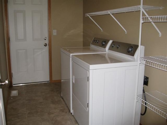 3110 Meadow Glen Ln - Photo 5