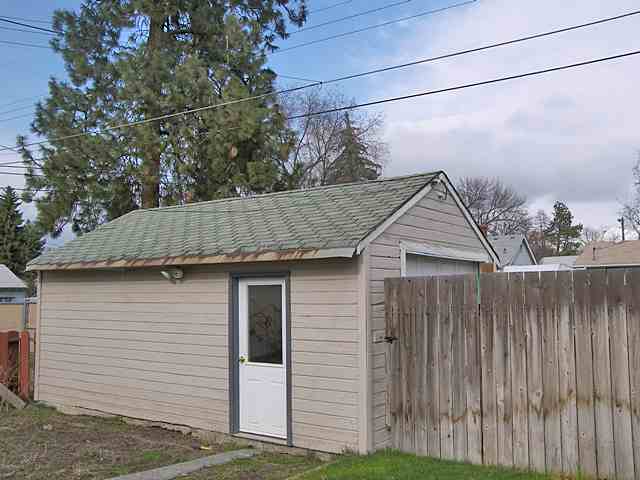 5128  N Adams St - Photo 9