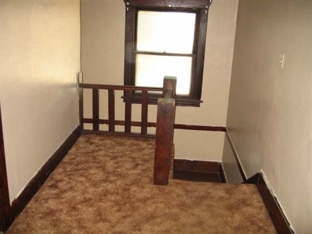 2517  E 4th Ave - Photo 4