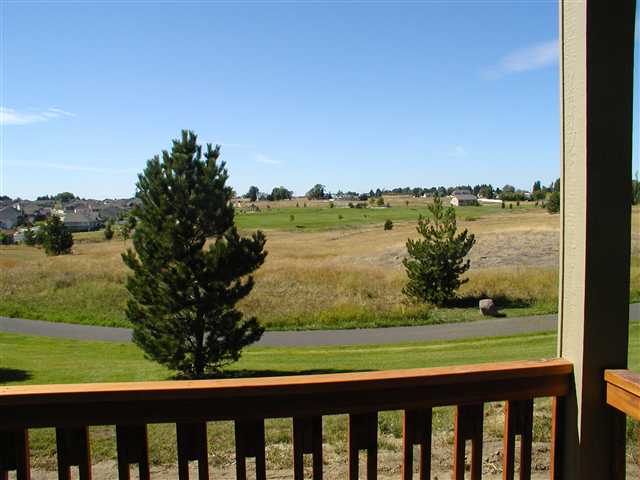 8209 N Hemlock - Photo 2