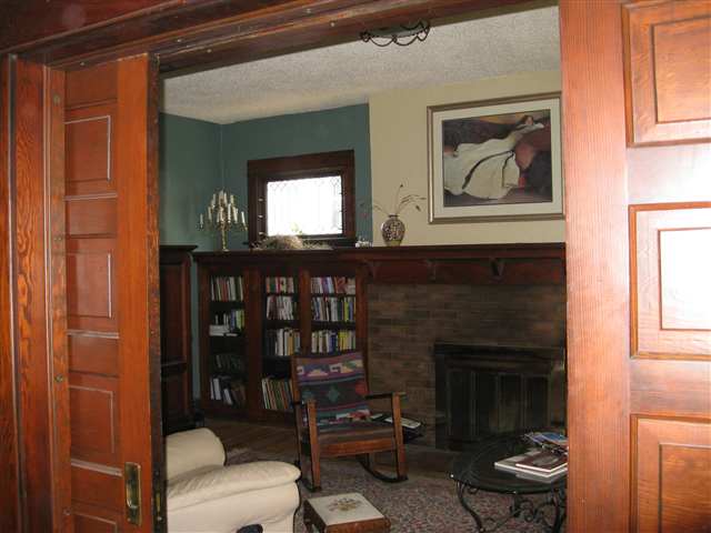 1034 W 11th Ave - Photo 3