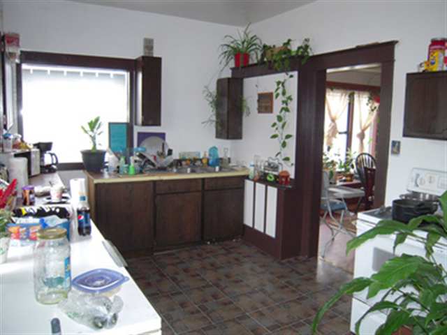 2933  E Queen Ave - Photo 4