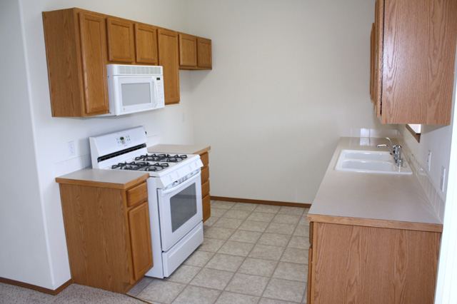 17628  E 4th Ave - Photo 3