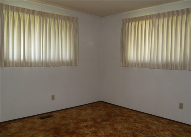 420  E BROADWAY - Photo 3