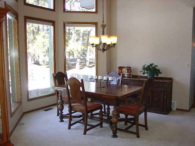 3807 E 48th Ave - Photo 3