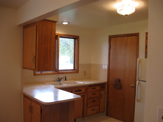 1711 S Morrow Rd - Photo 3