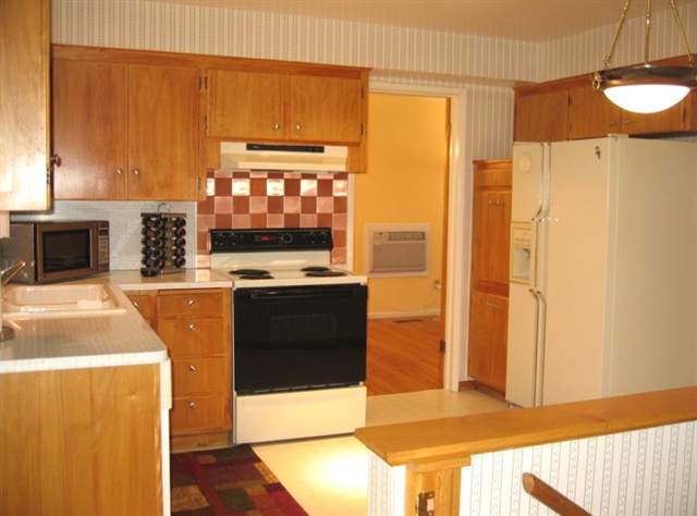 712 E 41st Ave - Photo 3