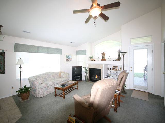 924  N Oakmont Ln - Photo 3