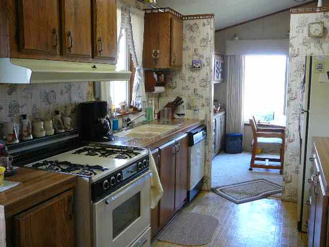 1825  N Glenbrook Rd - Photo 4