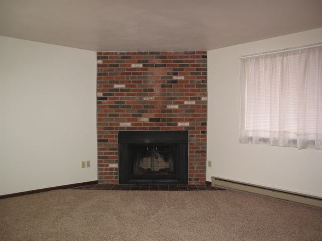 1917  E Providence - Photo 3