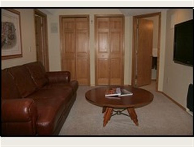2004  S Century Ct - Photo 4