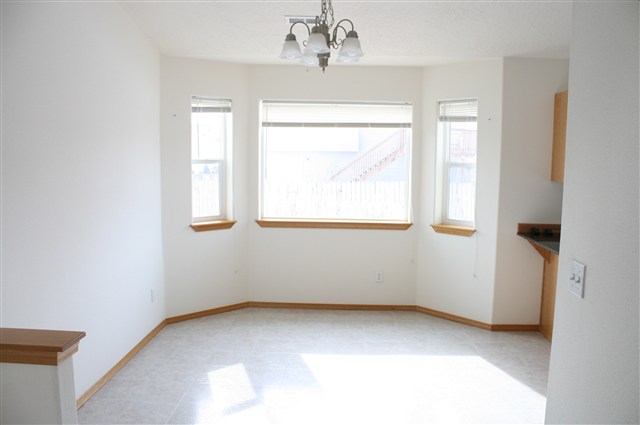 324  E Beverly - Photo 3