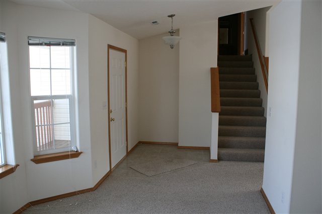324  E Beverly - Photo 4