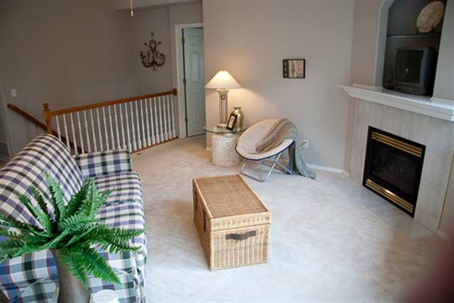 614  E Bridlewood Ct - Photo 3