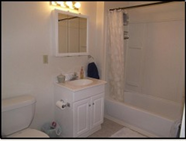 1721  N Elm St - Photo 9