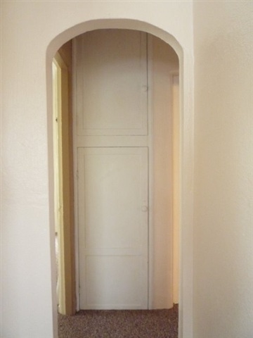 2128  E HOFFMAN - Photo 5