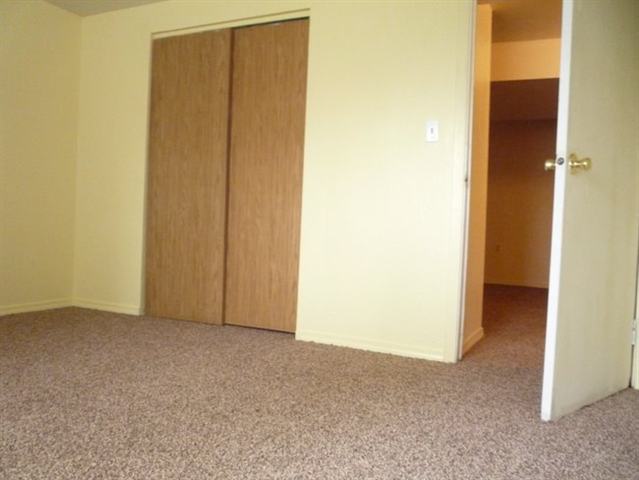 2128  E HOFFMAN - Photo 7