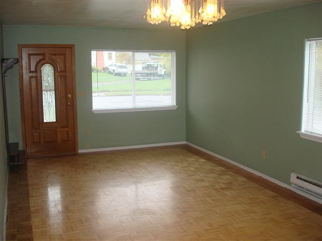 1845  E 14TH - Photo 4