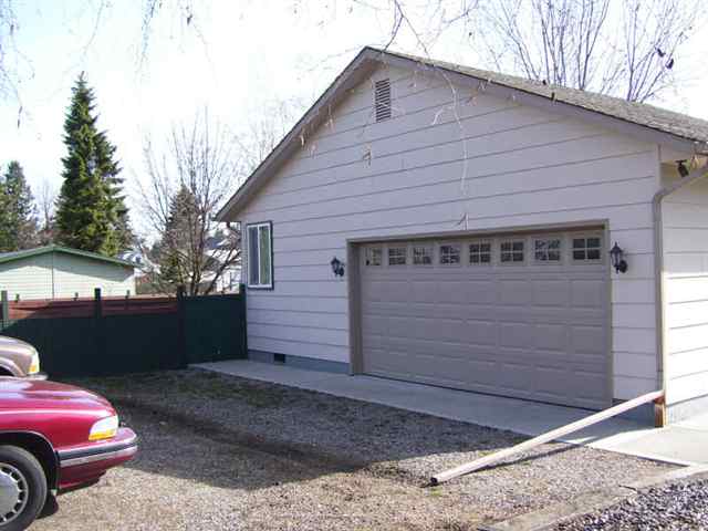 406 W MCCOY St - Photo 9