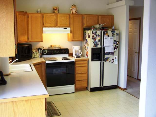 2021 N Hodges Ln - Photo 2
