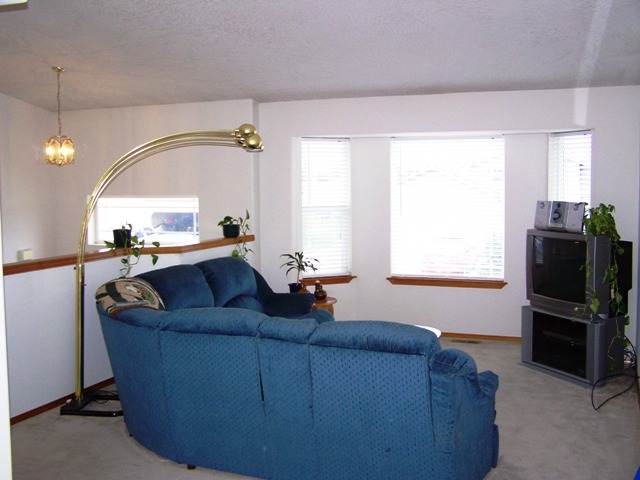 2021 N Hodges Ln - Photo 3