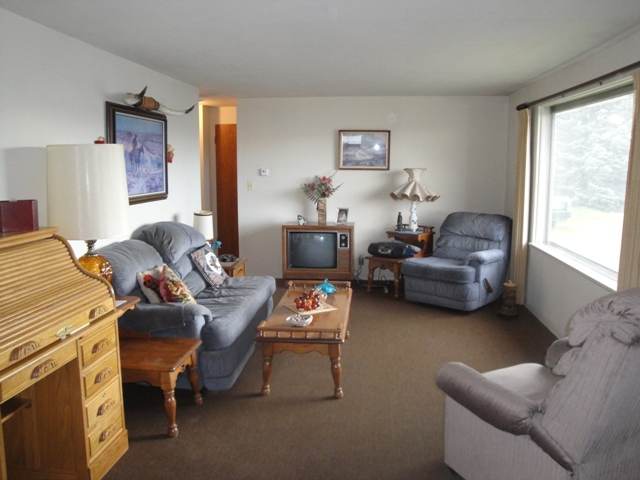 1634  E Francis Ave - Photo 4