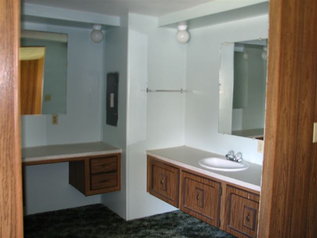 11805 N Sheridan #C7 - Photo 8