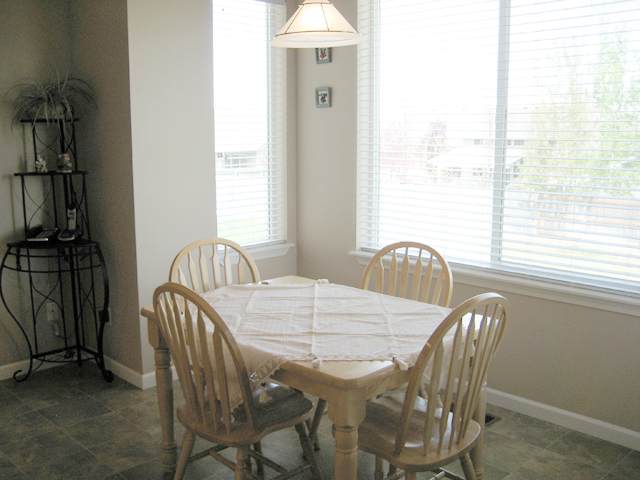 16311  E 9th Ln - Photo 4