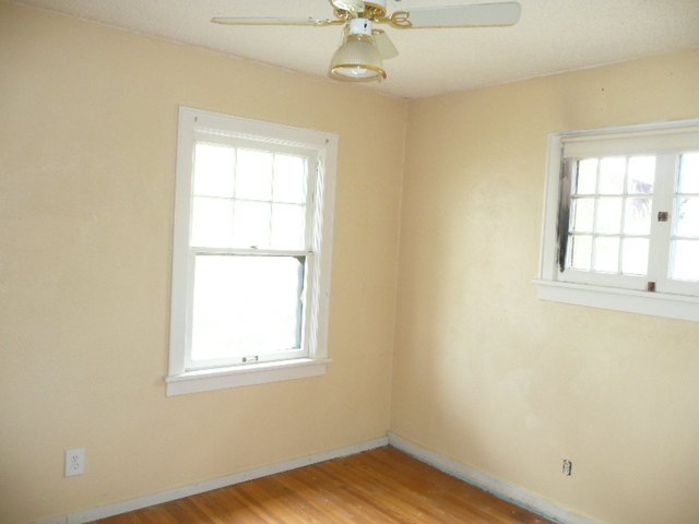1412  E Olympic Ave - Photo 6
