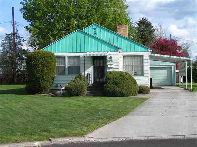 2105 W Mansfield Ct - Photo 1