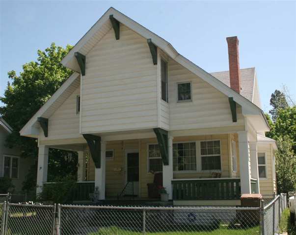 614 E 8th Ave - Photo 1