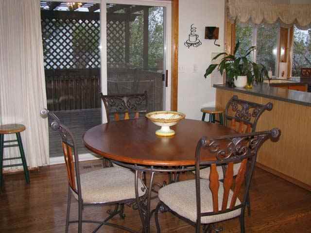 927  N Mitchell Ct - Photo 5