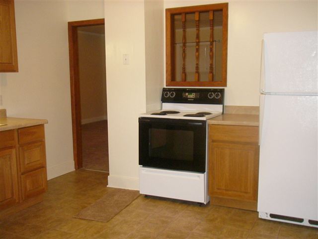 10413  E 14th - Photo 3