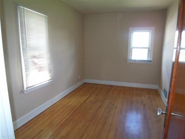 4001 N Argonne Rd - Photo 4