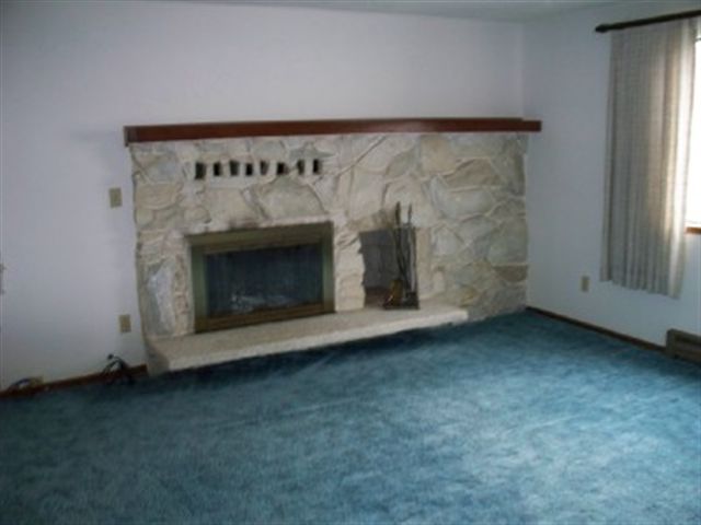 305 Elm  Street - Photo 4