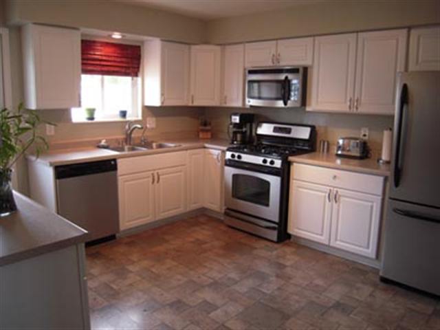 2204  E Hartson Ave - Photo 4