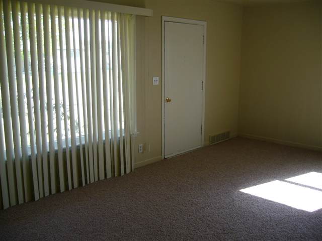 5003  W Hoffman Pl - Photo 3
