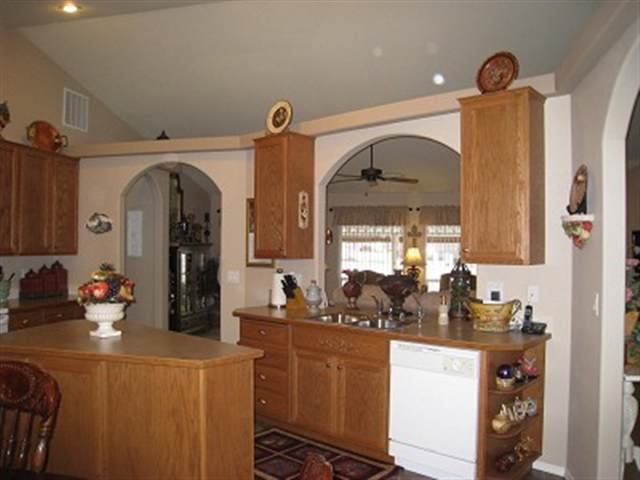 508  S Lone Tree Rd - Photo 5
