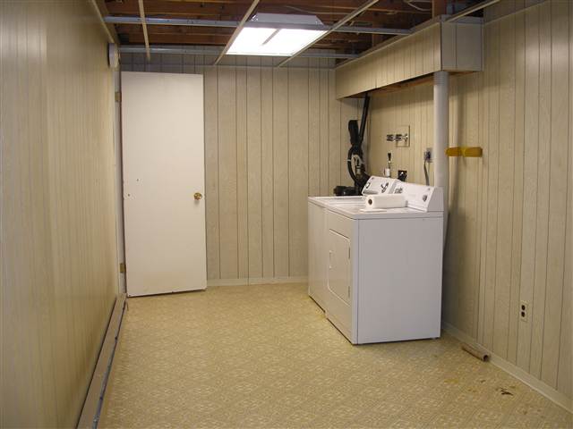 1401  W 1st Street - Photo 8