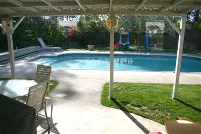 11920  N Normandie - Photo 8