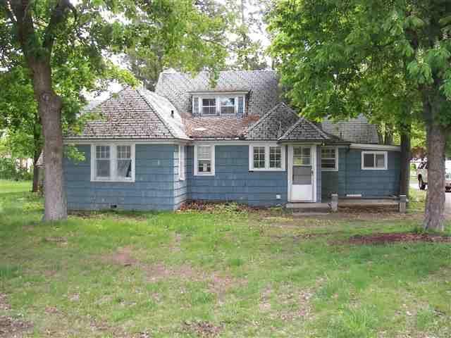 403  N Walnut Rd - Photo 3