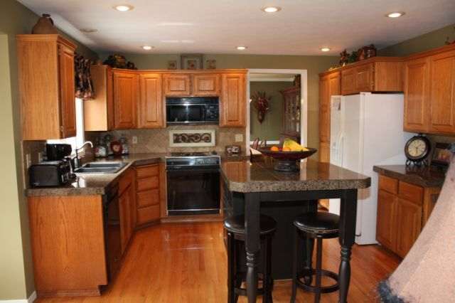 317 W Charlton Ave - Photo 4