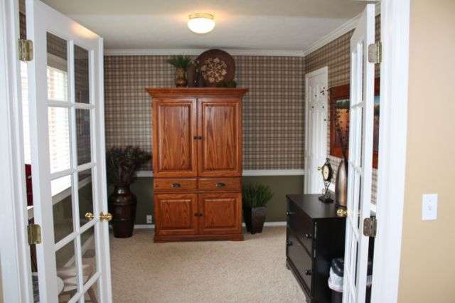 317 W Charlton Ave - Photo 6