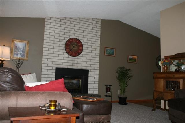 2219  E 48th Ave - Photo 4