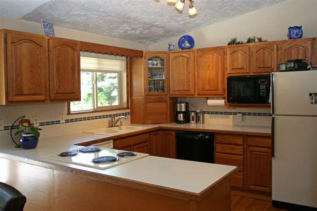 2219  E 48th Ave - Photo 5